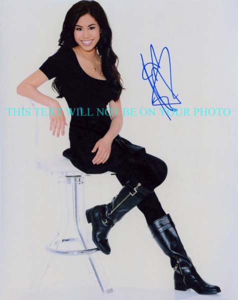 ASHLEY ARGOTA AUTOGRAPHED PHOTO, ASHLEY ARGOTA SEXY SIGNED 8x10 PHOTO, ASHLEY ARGOTA AUTOGRAPH